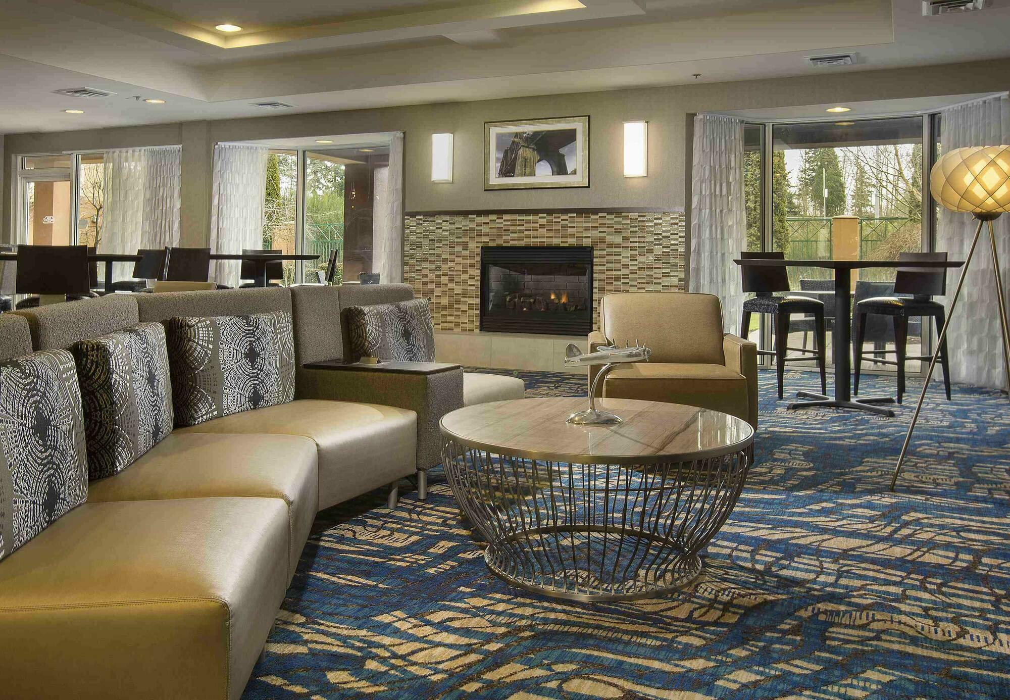 Courtyard Seattle North / Lynnwood Everett Екстериор снимка